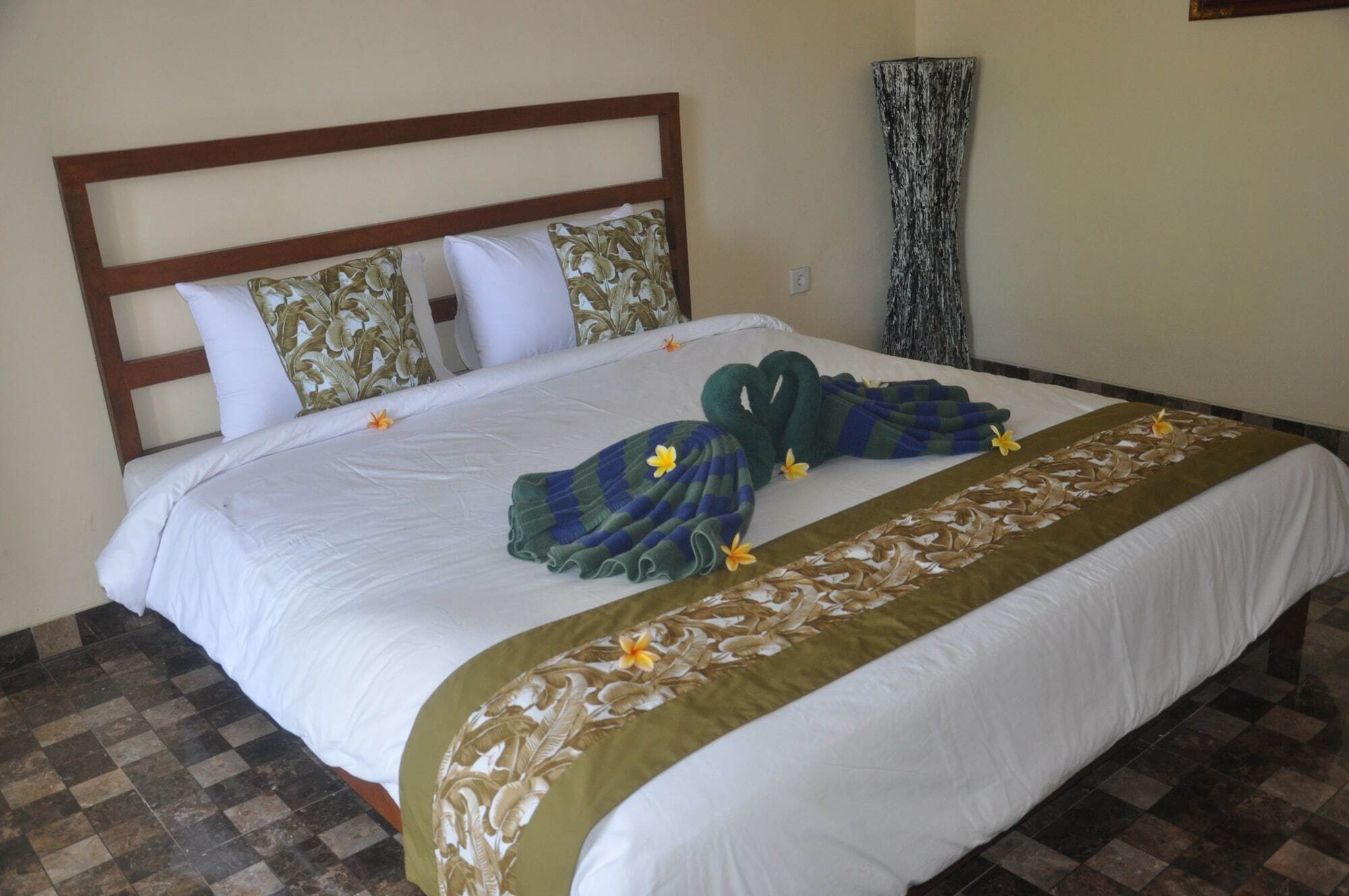 Отель Puri Dedari Sanur Экстерьер фото