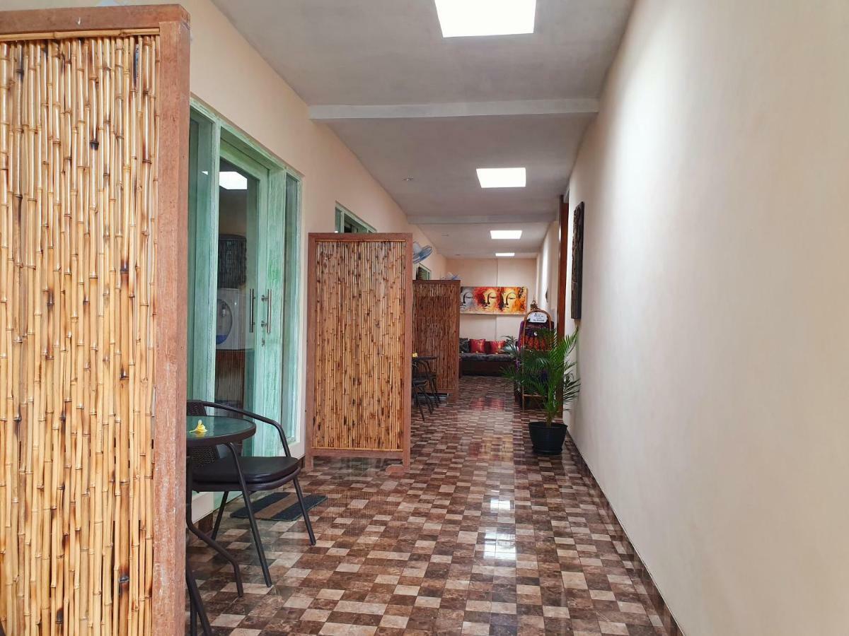 Отель Puri Dedari Sanur Экстерьер фото