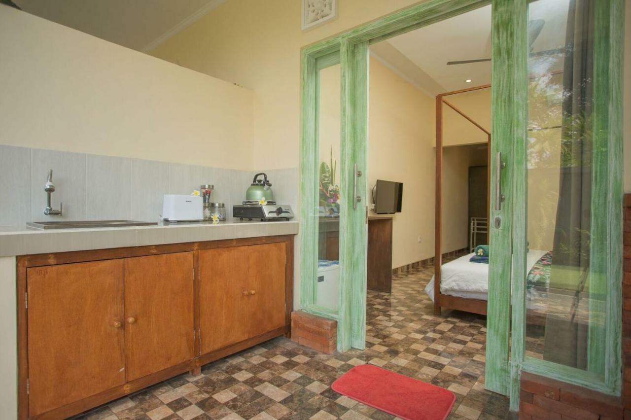 Отель Puri Dedari Sanur Экстерьер фото